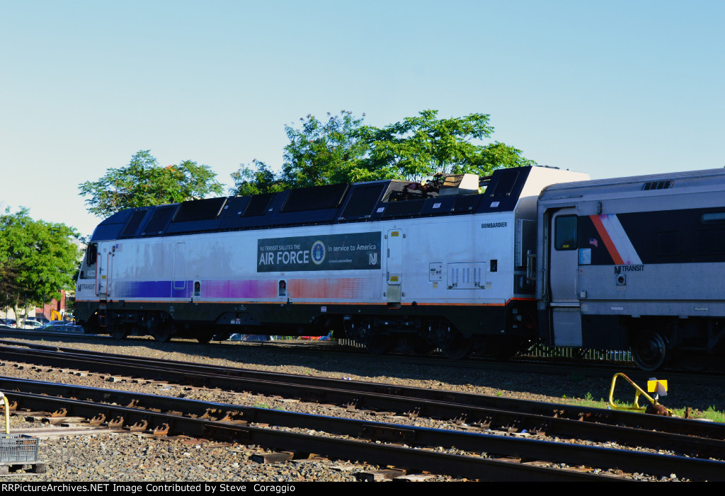 NJT 4523